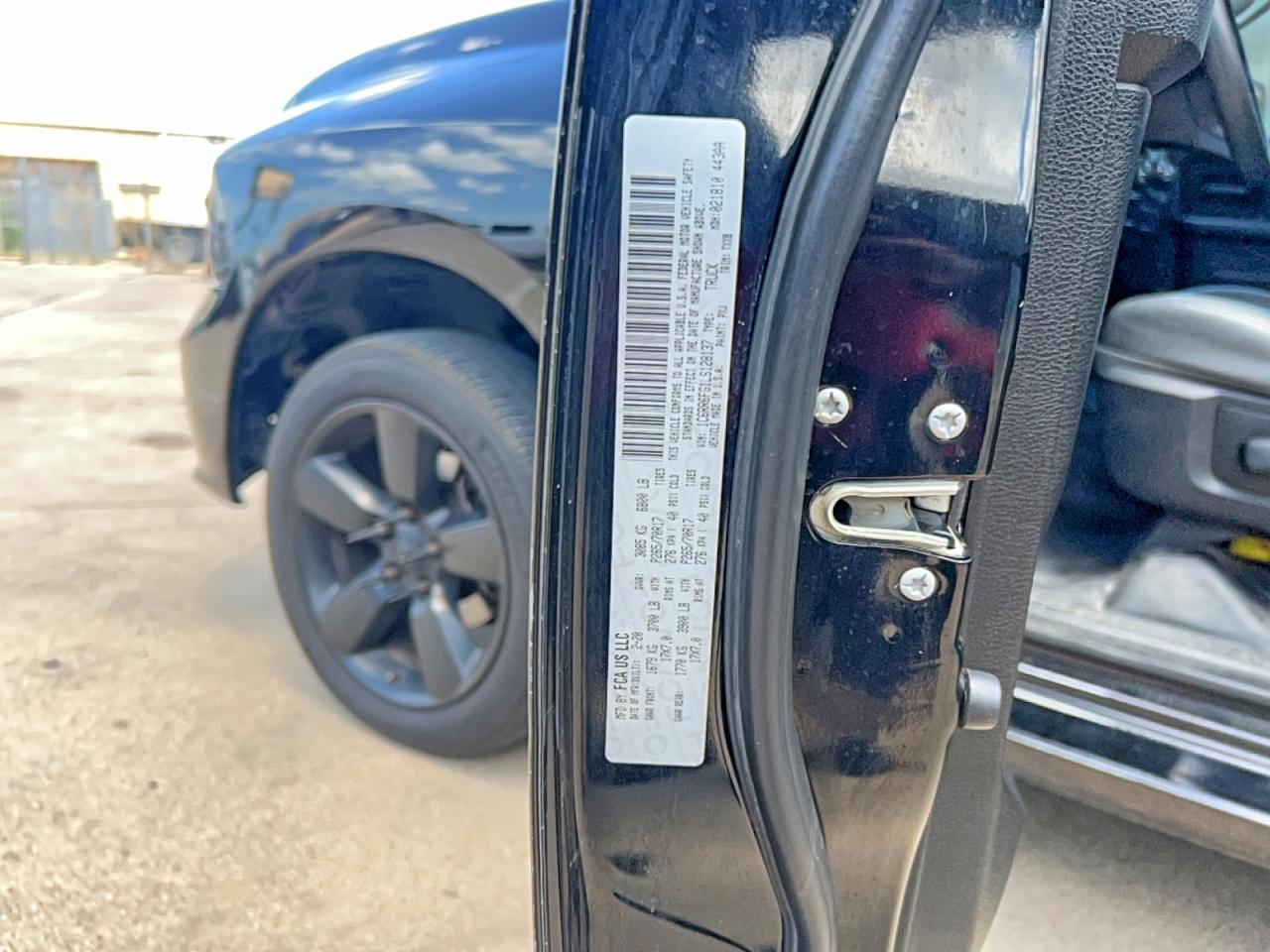 2020 Ram 1500 Classic Tradesman Black vin: 1C6RR6FG1LS128137