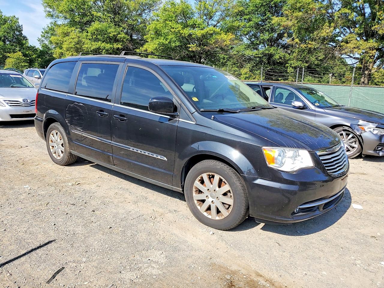 2015 Chrysler Town & Country Touring Черный vin: 2C4RC1BG7FR619790