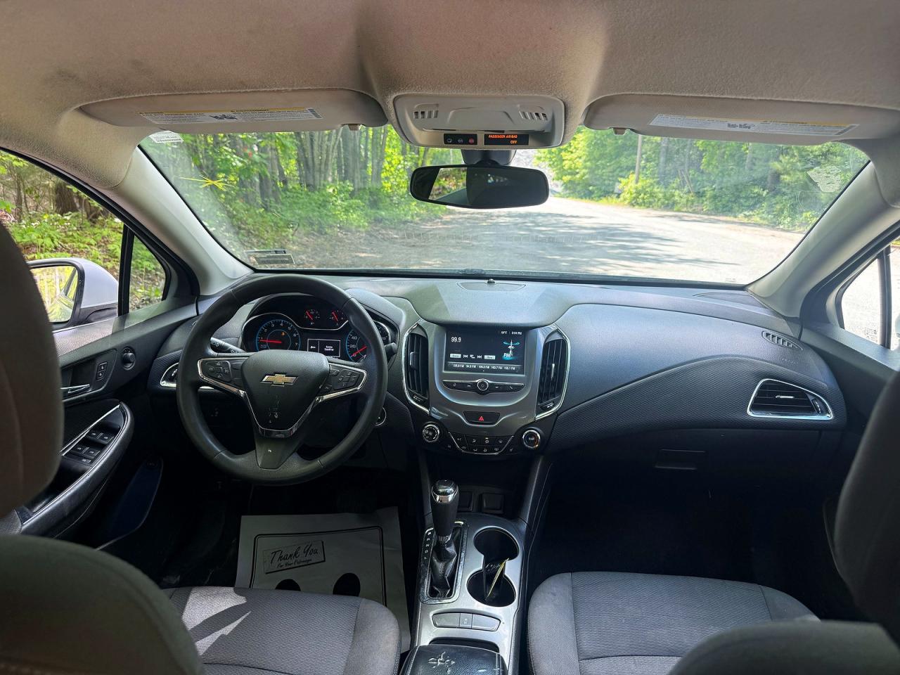 2018 Chevrolet Cruze Lt White vin: 1G1BE5SM8J7234167