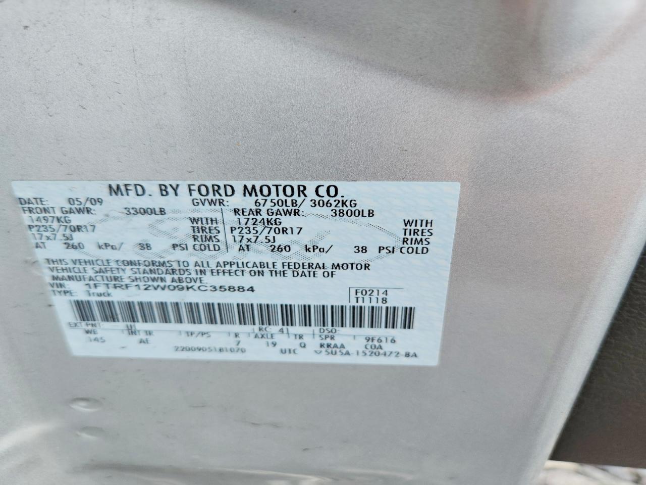 2009 Ford F150 Silver vin: 1FTRF12W09KC35884