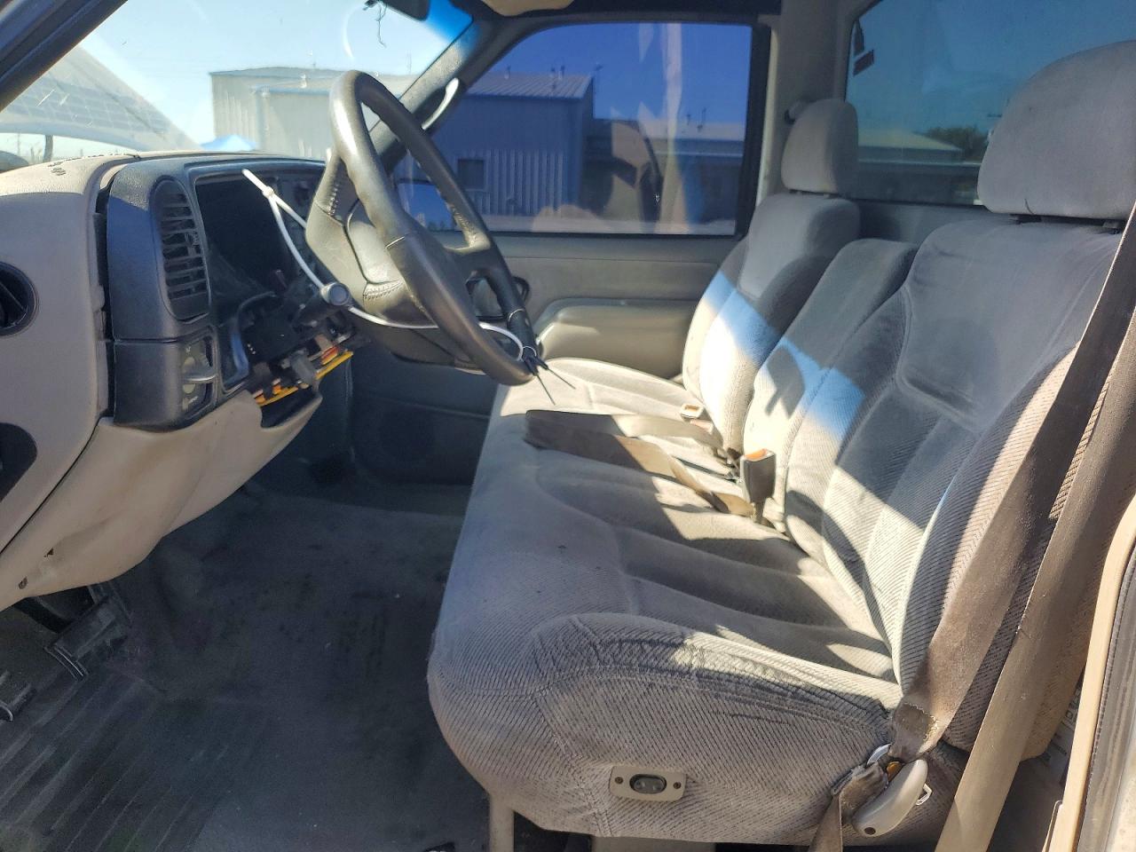 1995 Chevrolet Gmt-400 C1500 White vin: 1GCEC14K5SZ209831