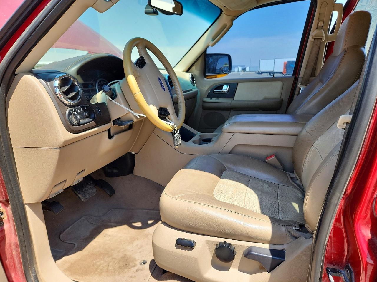 2005 Ford Expedition Eddie Bauer Темно-бордовый vin: 1FMFU18515LA45647