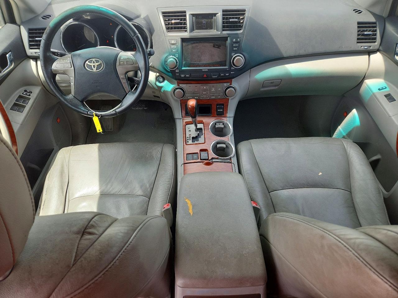 2010 Toyota Highlander Limited Silver vin: 5TDYK3EH2AS015885
