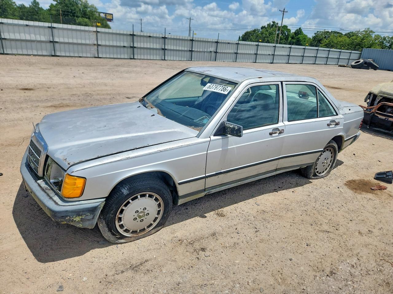 1986 Mercedes-benz 190 E 2.3 Silver vin: WDBDA24D5GF222997