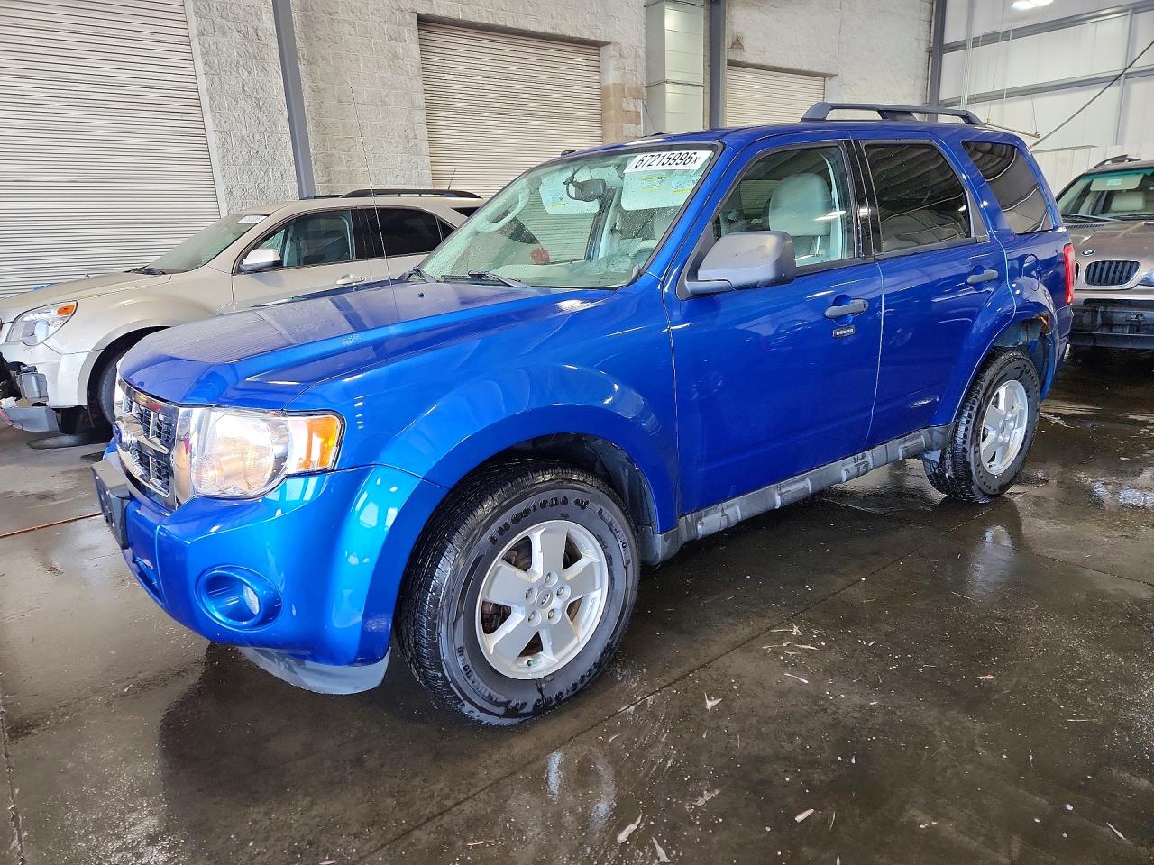 2011 Ford Escape Xlt Blue vin: 1FMCU0DG3BKB11010