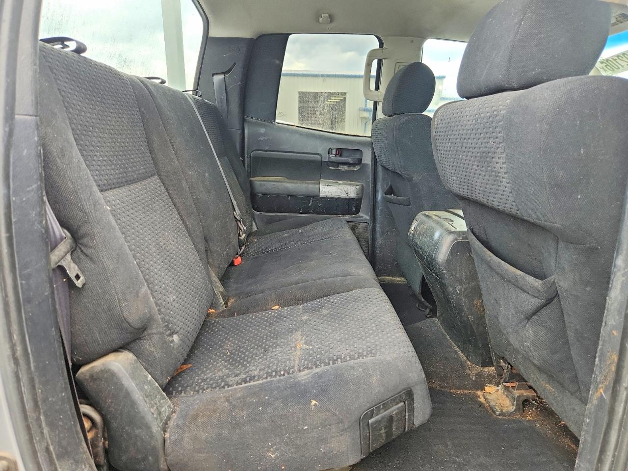 2008 Toyota Tundra Sr5 Серебряный vin: 5TFBV54118X069633