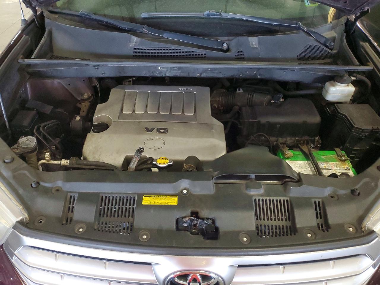 2011 Toyota Highlander Base Темно-бордовый vin: 5TDBK3EH3BS065444