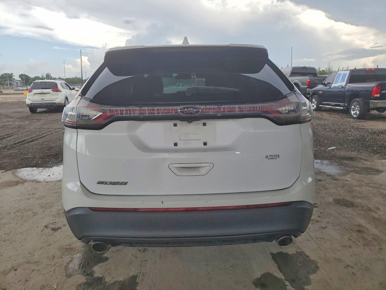 2015 Ford Edge Se White vin: 2FMTK3G88FBC22308