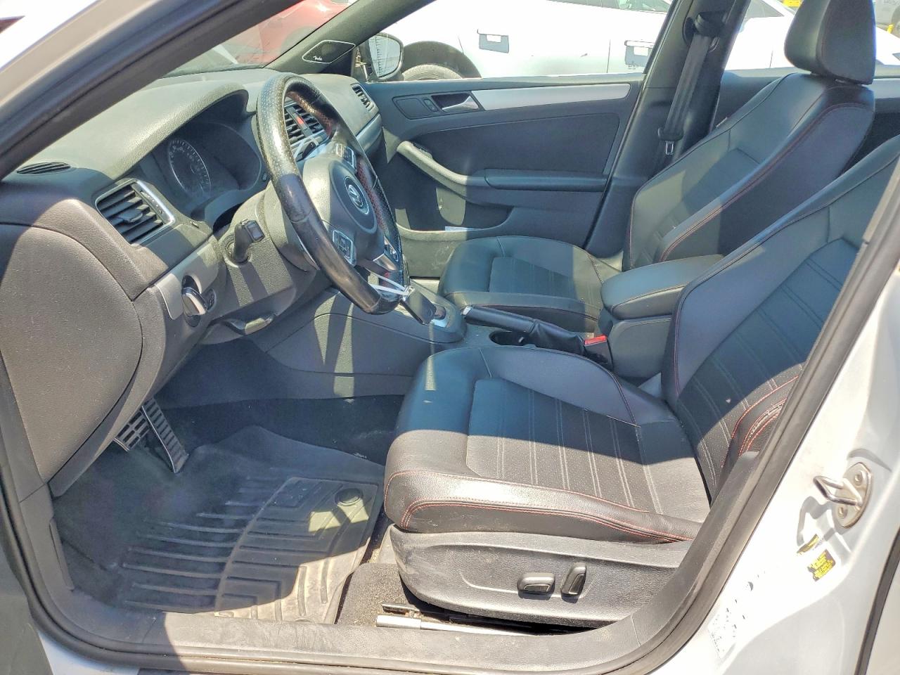 2013 Volkswagen Jetta Gli Silver vin: 3VW4A7AJ0DM210239