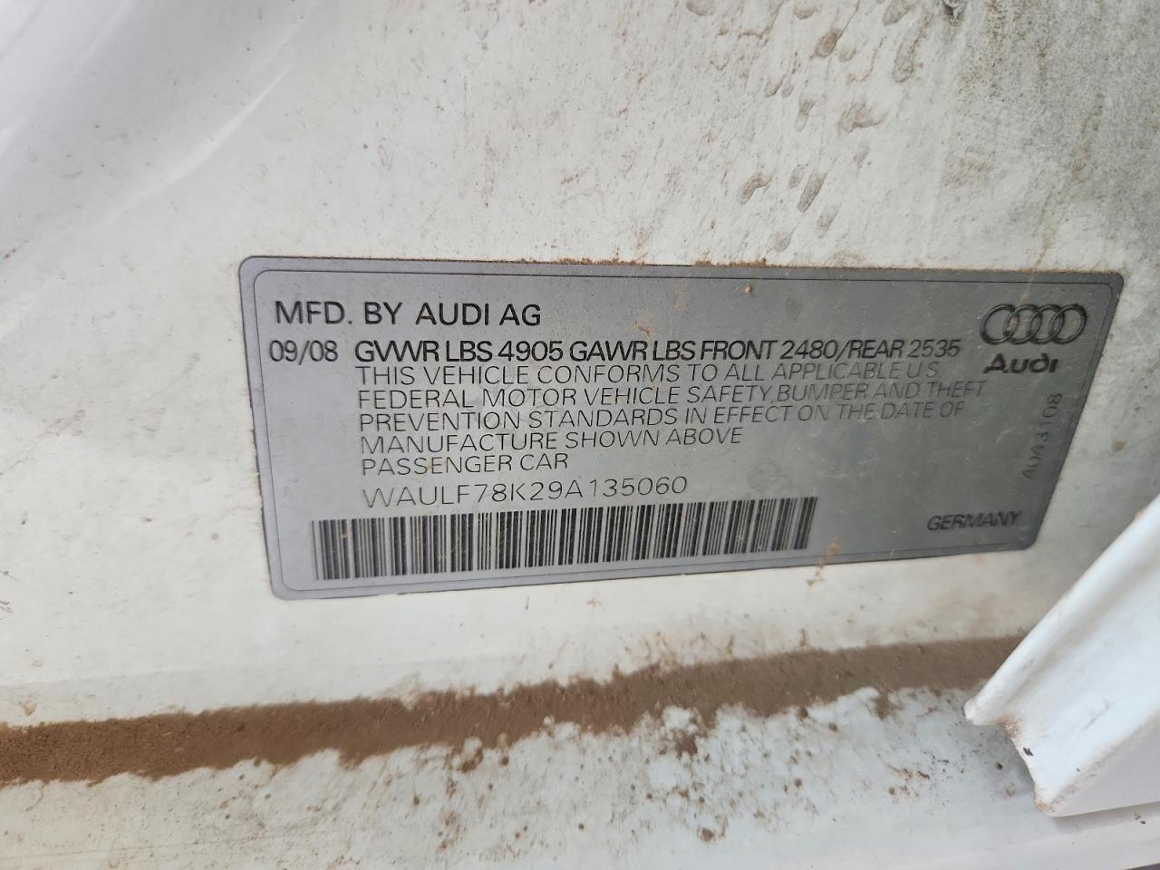 2009 Audi A4 2.0t Quattro Белый vin: WAULF78K29A135060