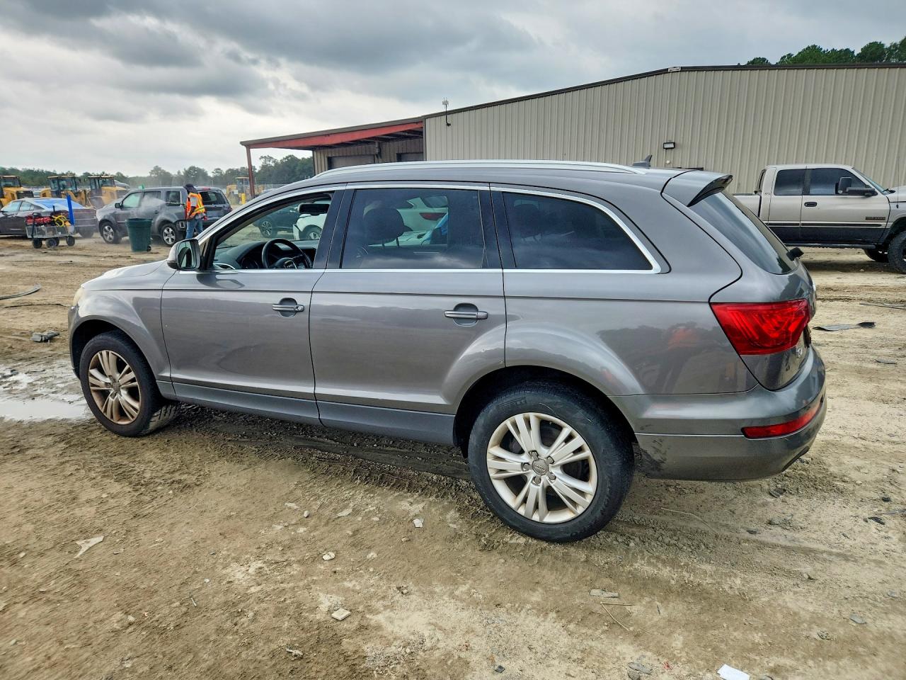 2011 Audi Q7 Premium Plus Gray vin: WA1LGAFE6BD003475
