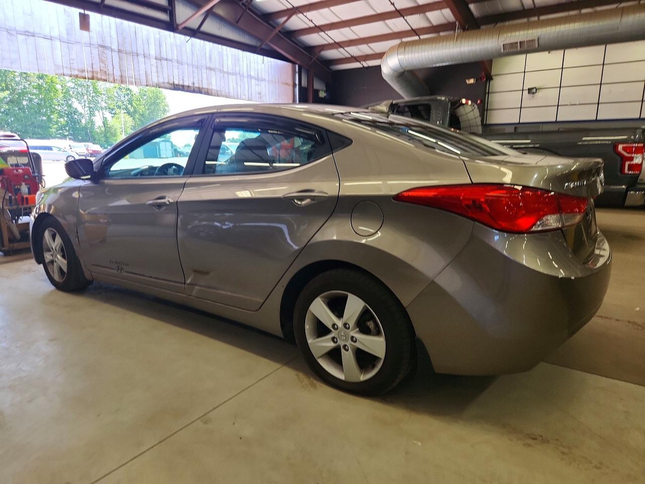 2013 Hyundai Elantra Gls Tan vin: 5NPDH4AE3DH422154