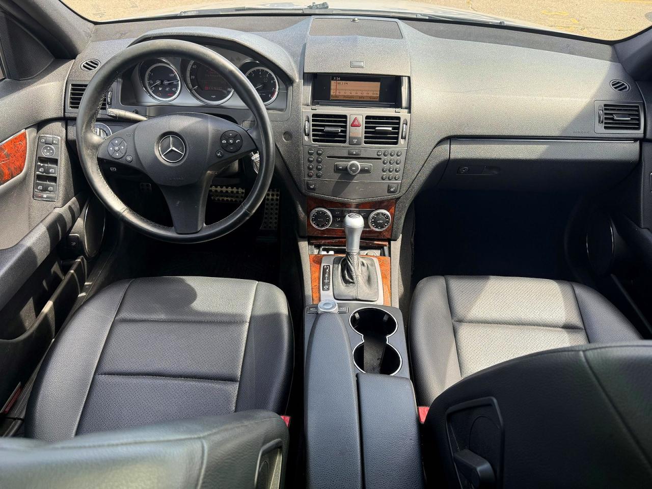 2010 Mercedes-benz C 300 4matic Silver vin: WDDGF8BB9AR111417