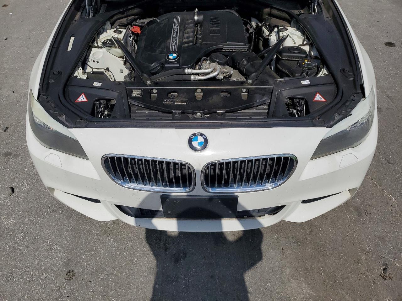 2013 Bmw 535 Xi White vin: WBAFU7C51DDU68068