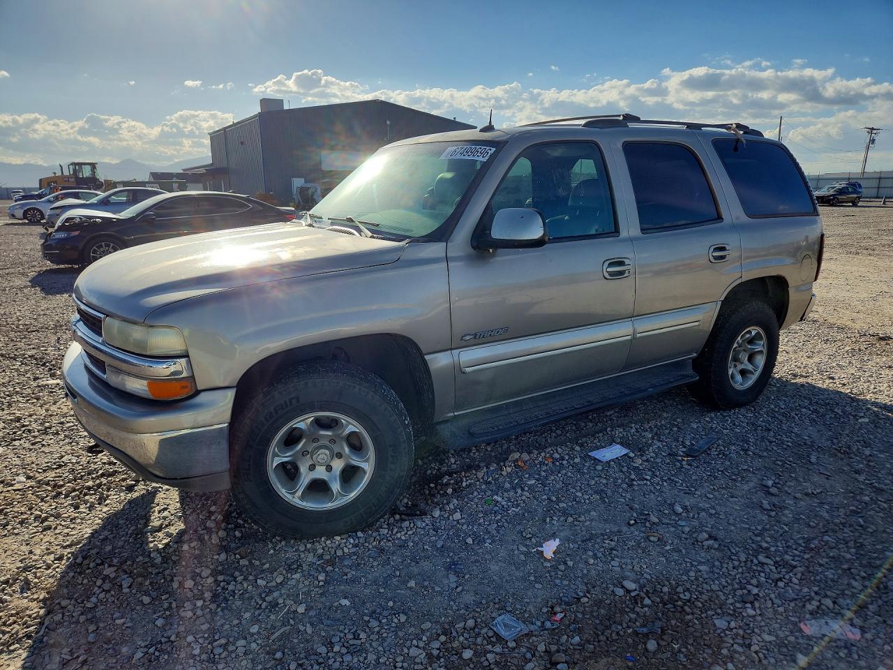 2002 Chevrolet Tahoe K1500 Золотой vin: 1GNEK13Z42J302251