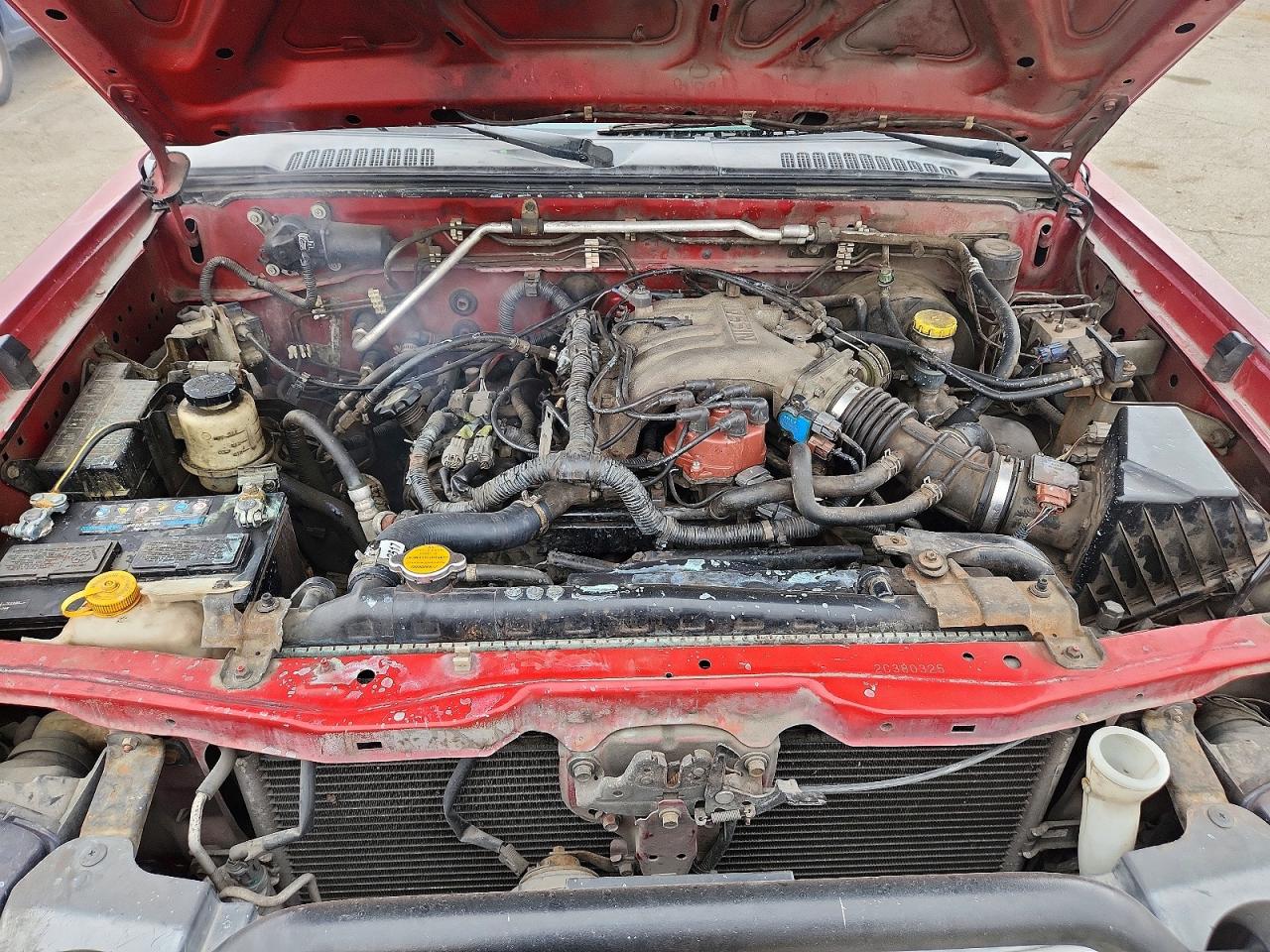 2002 Nissan Frontier Xe-v6 Red vin: 1N6ED29X12C380325