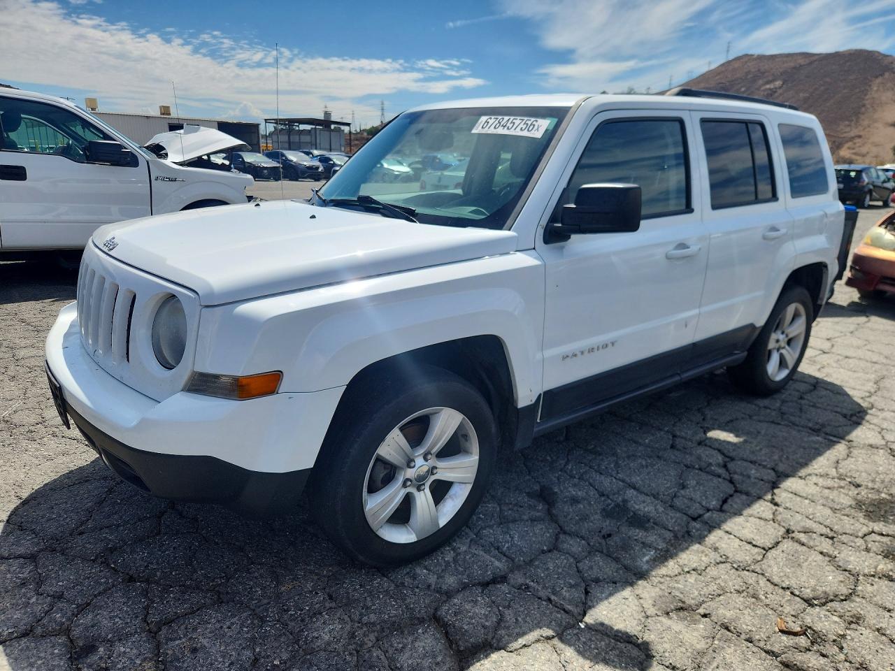 2014 Jeep Patriot Latitude White vin: 1C4NJPFB1ED849395