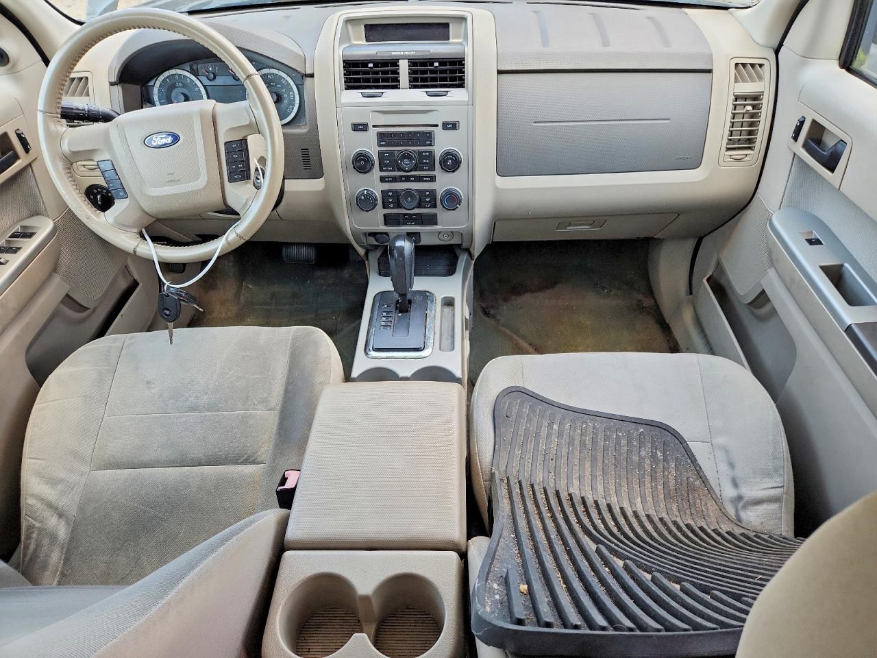 2010 Ford Escape Xlt Серый vin: 1FMCU0DG9AKC28038