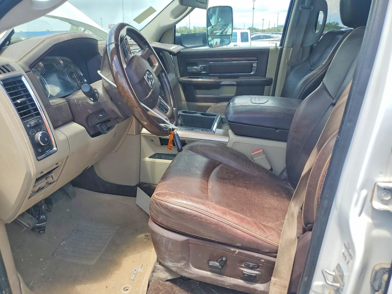2013 Ram 2500 Longhorn White vin: 3C6UR5PL1DG533746