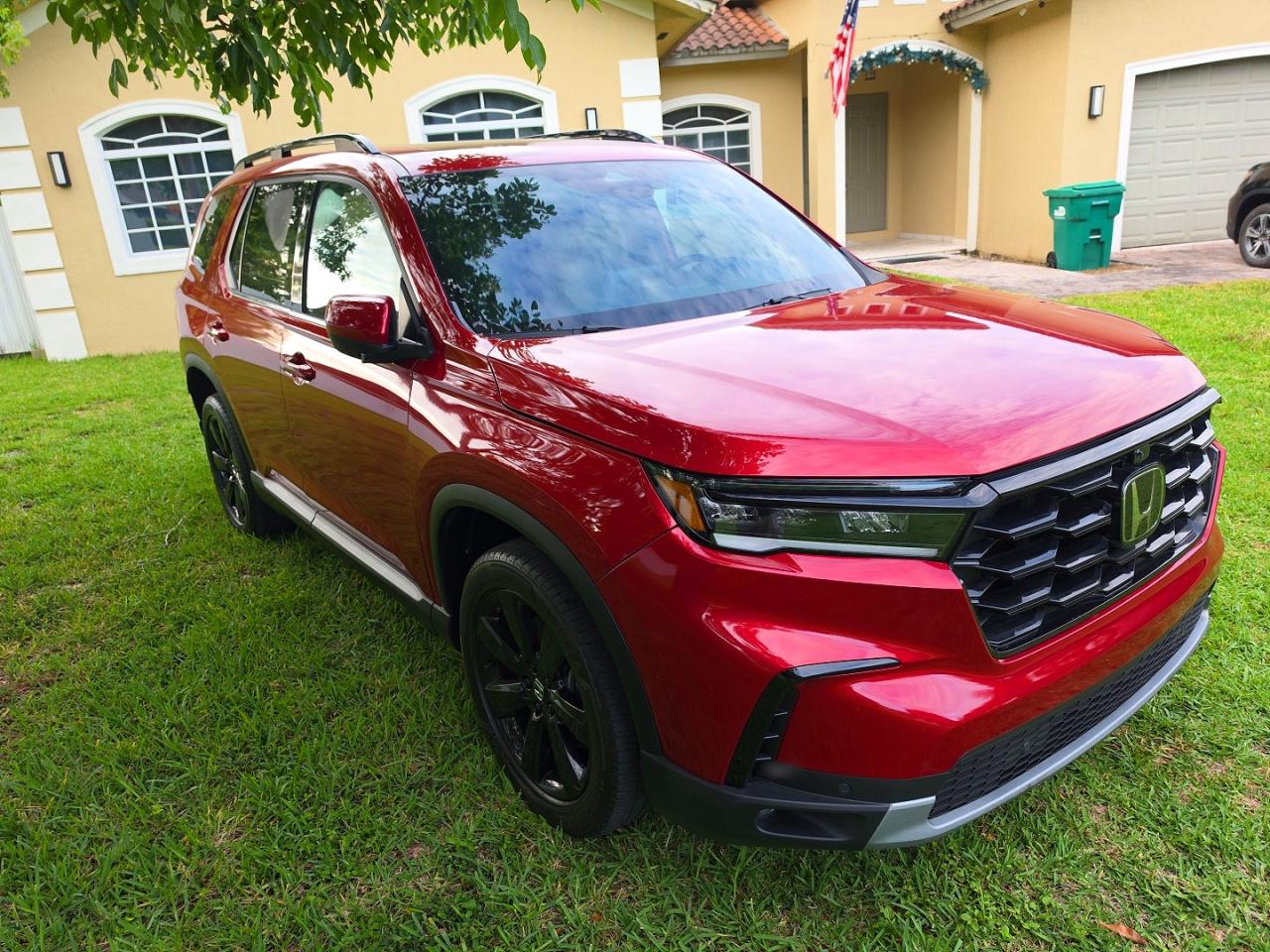 2025 Honda Pilot Elite Red vin: 5FNYG1H83SB029382