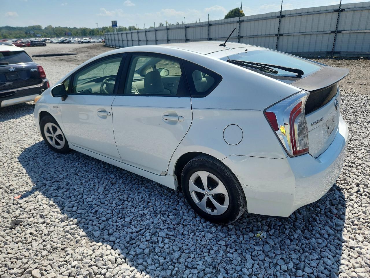 2013 Toyota Prius Two White vin: JTDKN3DU2D1729514