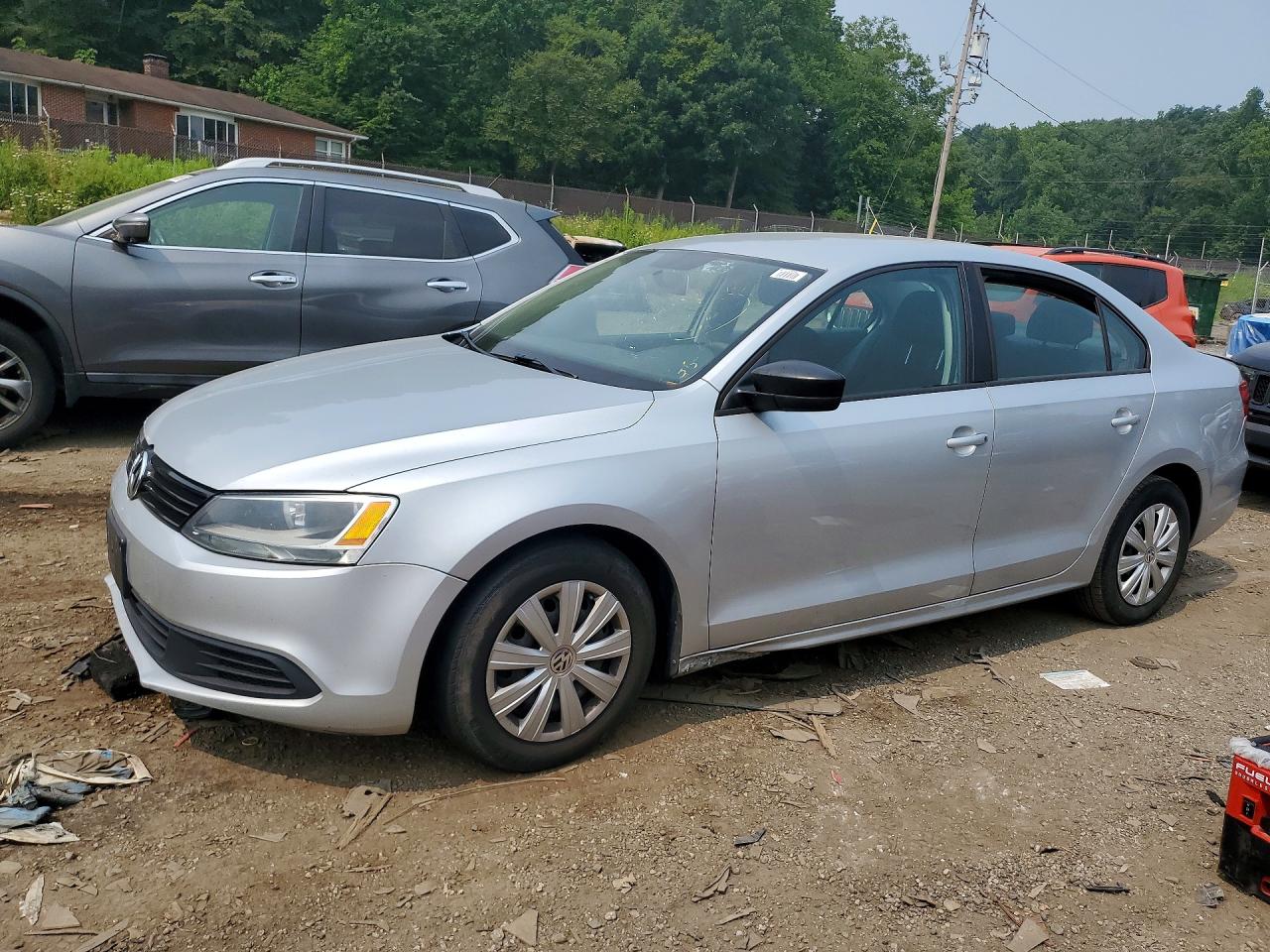 2011 Volkswagen Jetta Silver vin: 3VW2K7AJ2BM360449