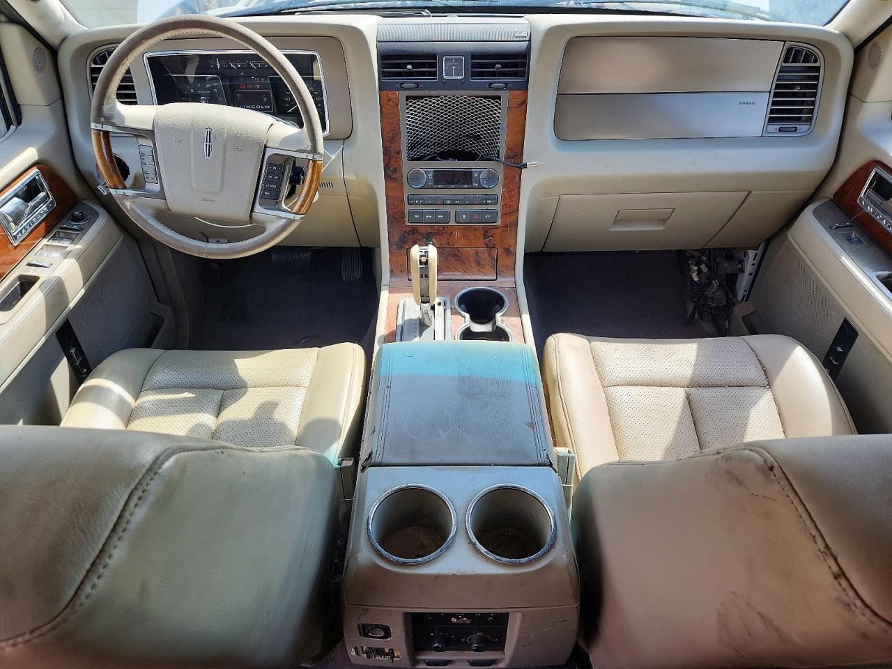 2011 Lincoln Navigator L White vin: 5LMJJ3H59BEJ04598