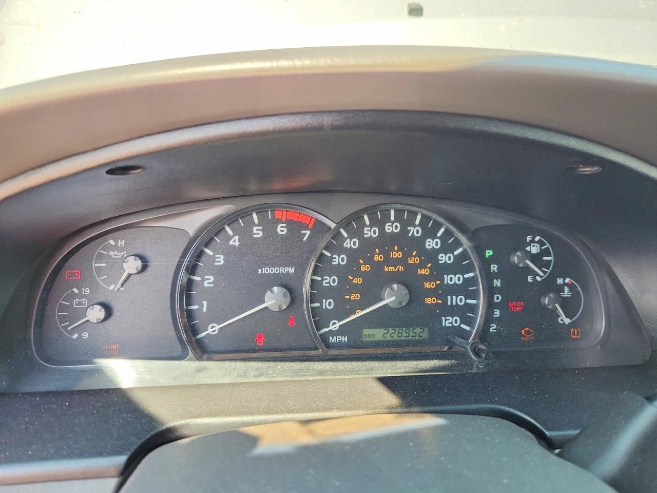 2006 Toyota Sequoia Sr5 Silver vin: 5TDBT44A06S260981