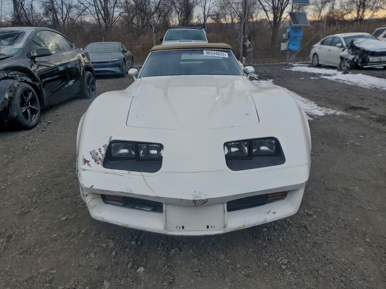 1970 Chevrolet Corvette Cream vin: 194670S407678