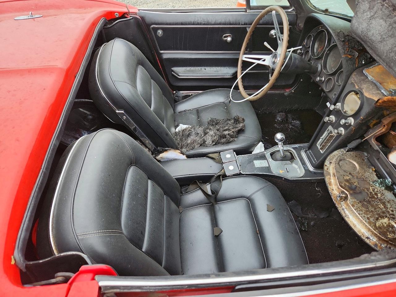 1965 Chev Corvette Red vin: 194675S109711
