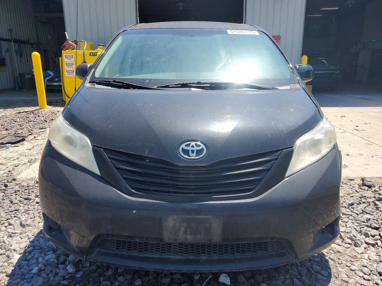 2012 Toyota Sienna Base 7-passenger Black vin: 5TDZK3DC4CS278117