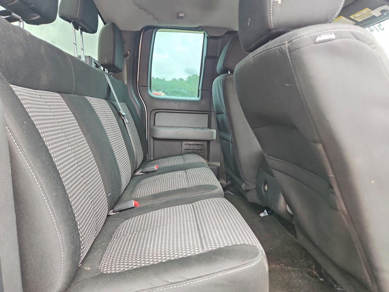 2014 Ford F150 Super Cab White vin: 1FTFX1CF0EFB67104
