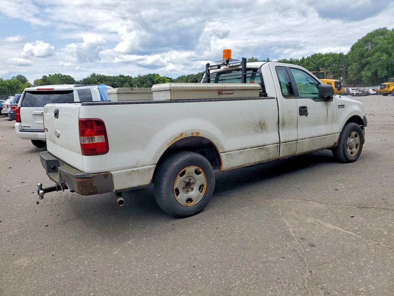 2007 Ford F150 White vin: 1FTPF12V47KC40873