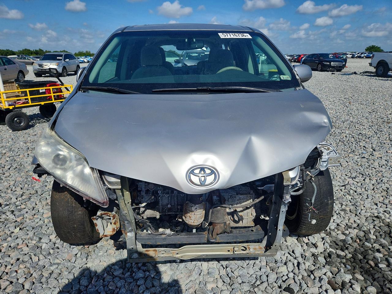 2015 Toyota Sienna Sport Silver vin: 5TDXK3DC4FS598694