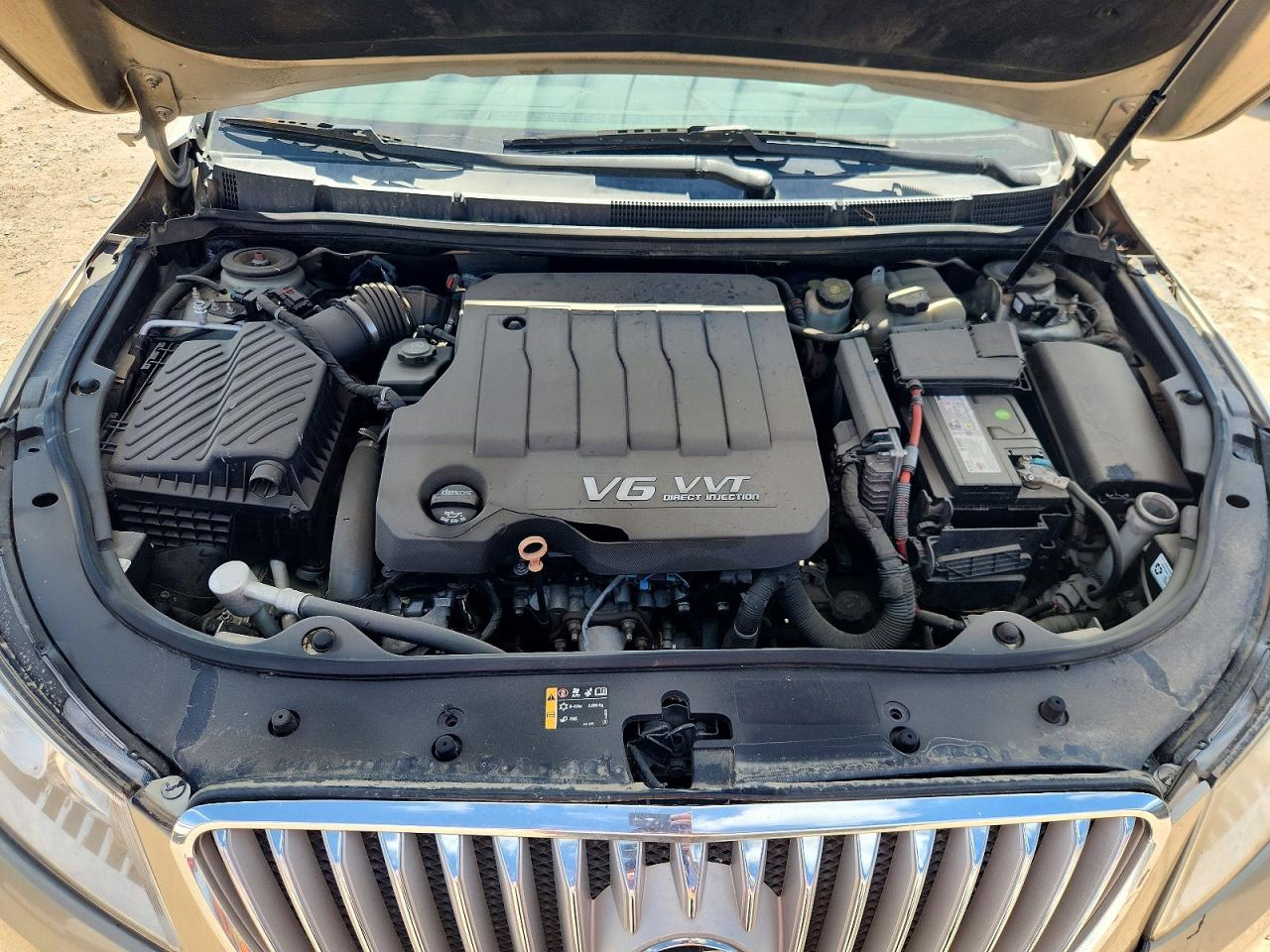 2012 Buick Lacrosse Touring Beige vin: 1G4GJ5E33CF108590