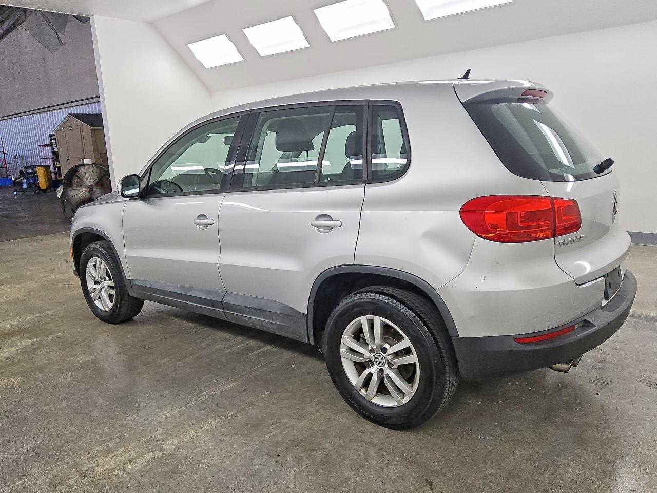 2014 Volkswagen Tiguan S Silver vin: WVGAV3AX9EW603354