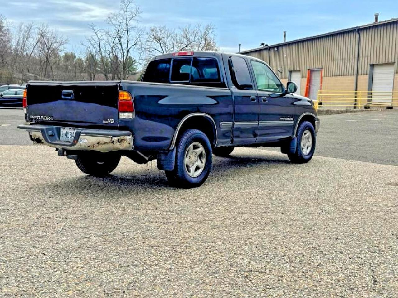 2001 Toyota Tundra Sr5 Black vin: 5TBRT34181S200036