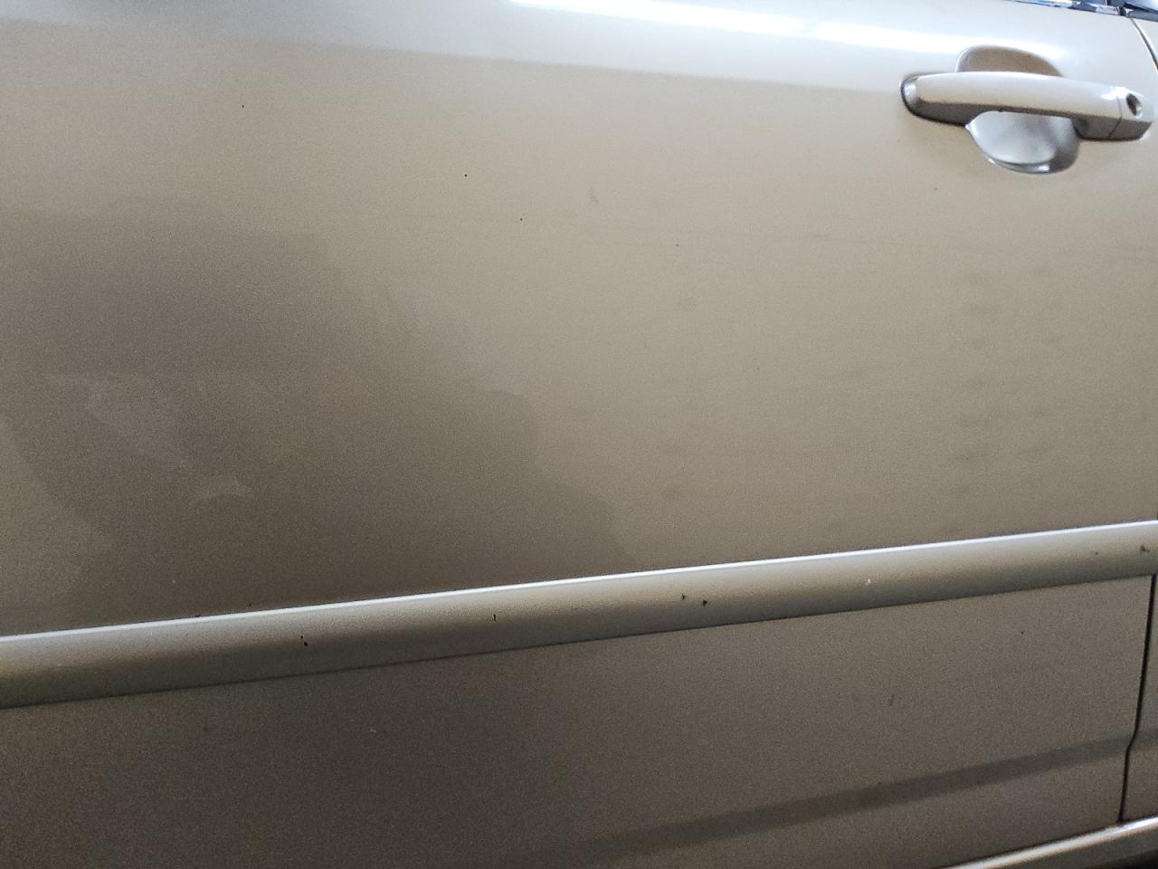 2005 Toyota Corolla Le Beige vin: 1NXBR32E35Z411090 Damage: Left Front Door, Heavy Scratch, 1 To 2 Inches