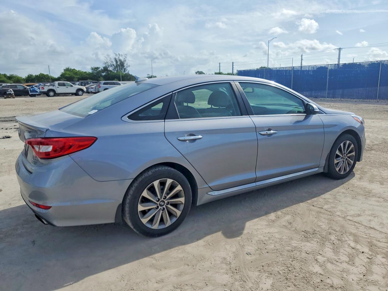 2015 Hyundai Sonata Sport Silver vin: 5NPE34AF3FH125707