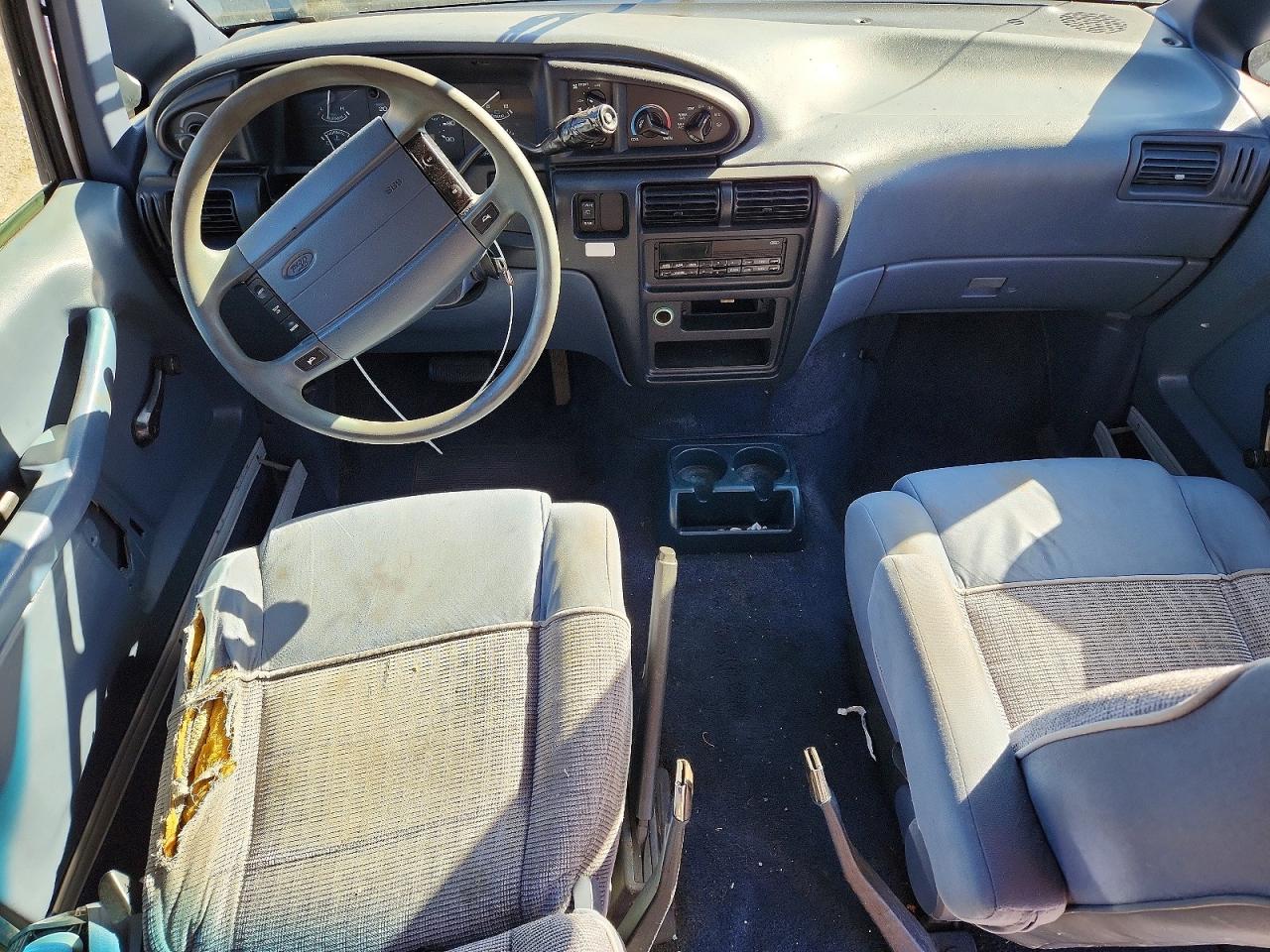 1996 Ford Aerostar White vin: 1FMCA11U6TZB40244
