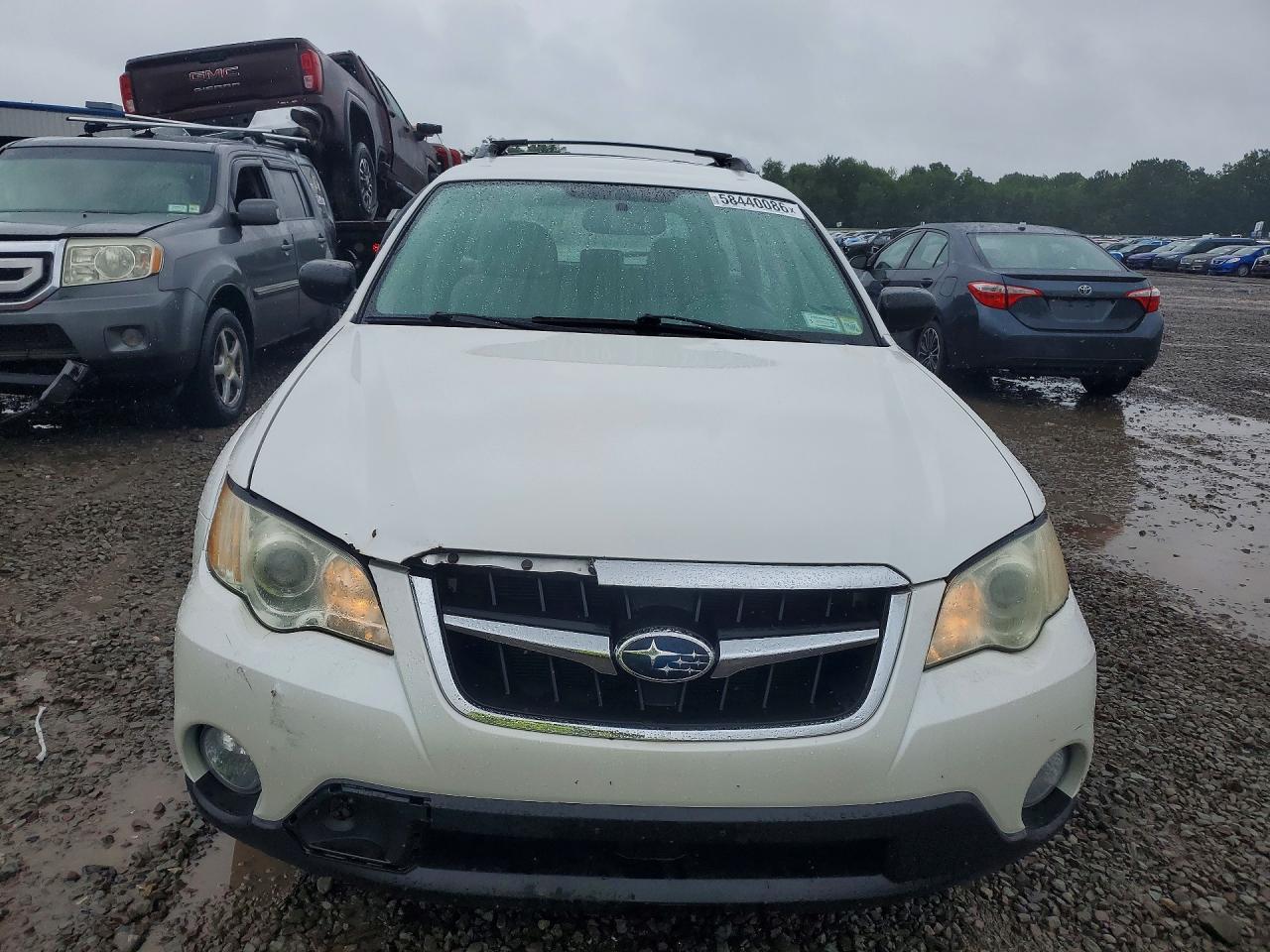 2008 Subaru Outback 2.5i White vin: 4S4BP61C387364721