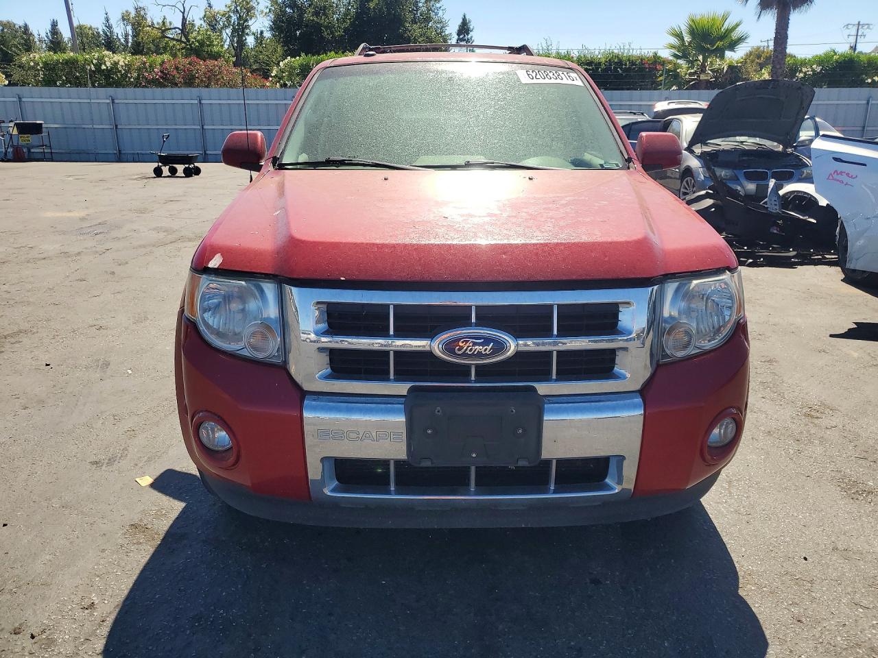 2010 Ford Escape Limited Red vin: 1FMCU9EG2AKB10867