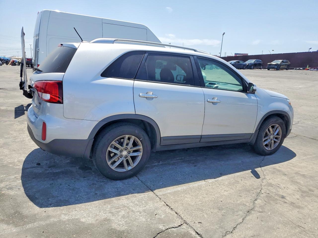 2014 Kia Sorento Lx Silver vin: 5XYKT4A62EG533169