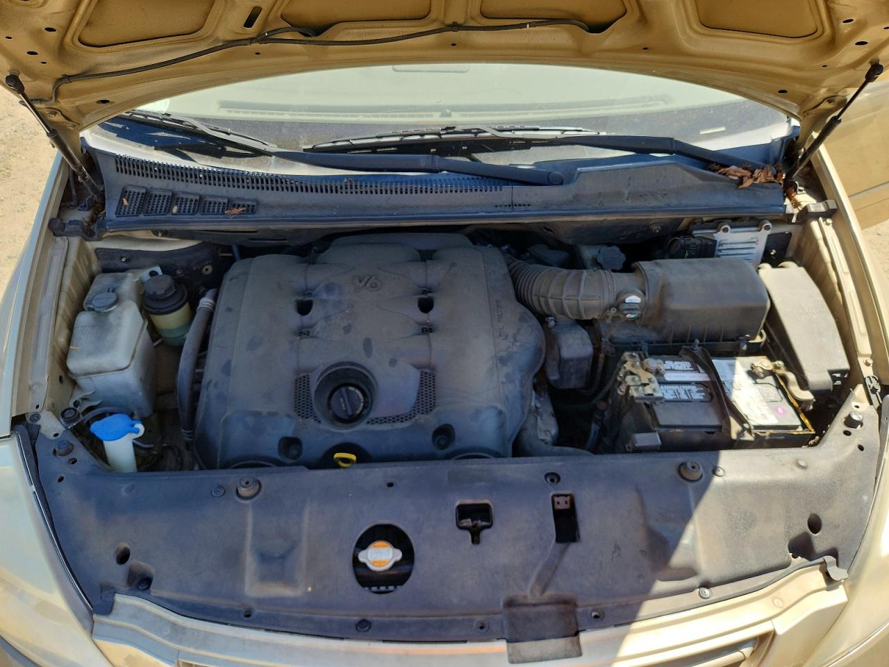2010 Kia Sedona Lx Gold vin: KNDMG4C35A6354072