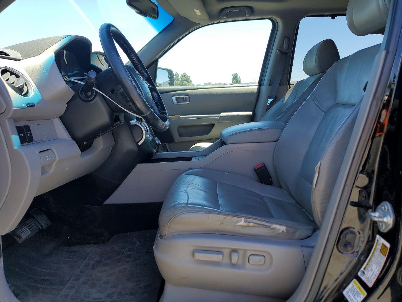 2010 Honda Pilot Touring Black vin: 5FNYF4H97AB005372