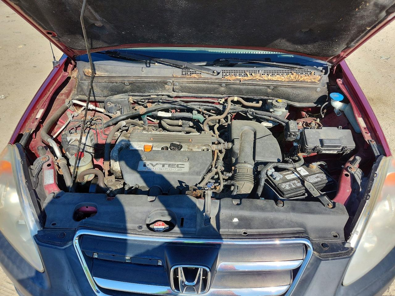 2006 Honda Cr-v Lx Burgundy vin: SHSRD68556U408186