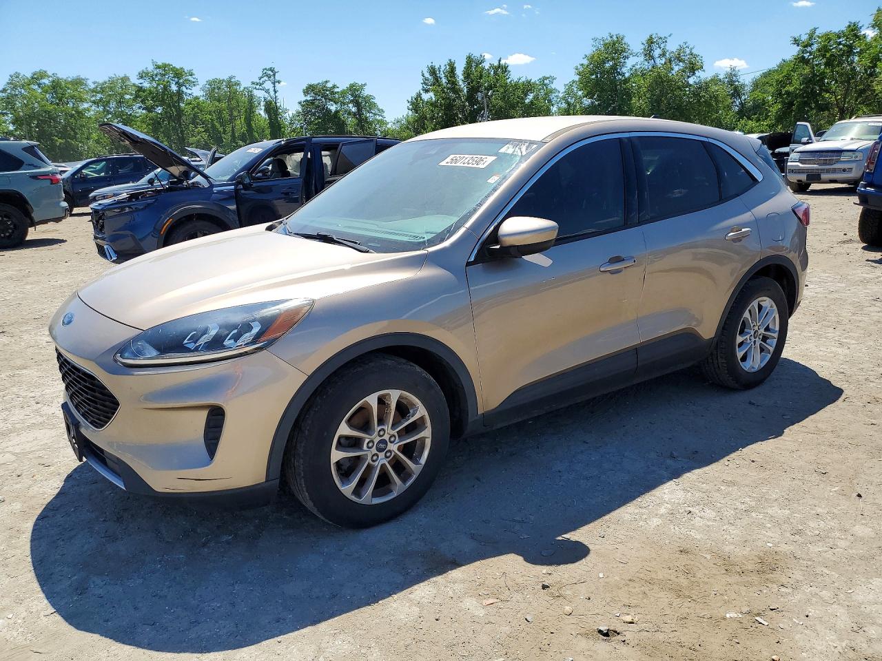 2021 Ford Escape Se Tan vin: 1FMCU0G61MUA14107