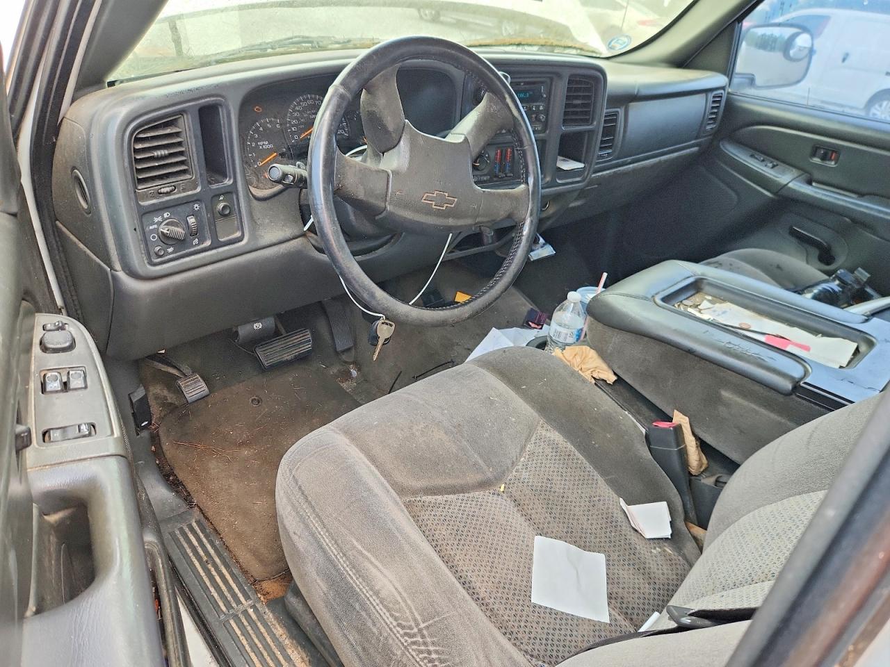 2006 Chevrolet Silverado C1500 White vin: 2GCEC19V361108109