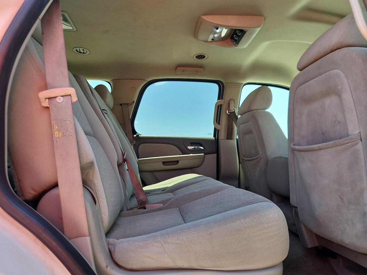 2007 Chevrolet Tahoe C1500 White vin: 1GNFC130X7J237514