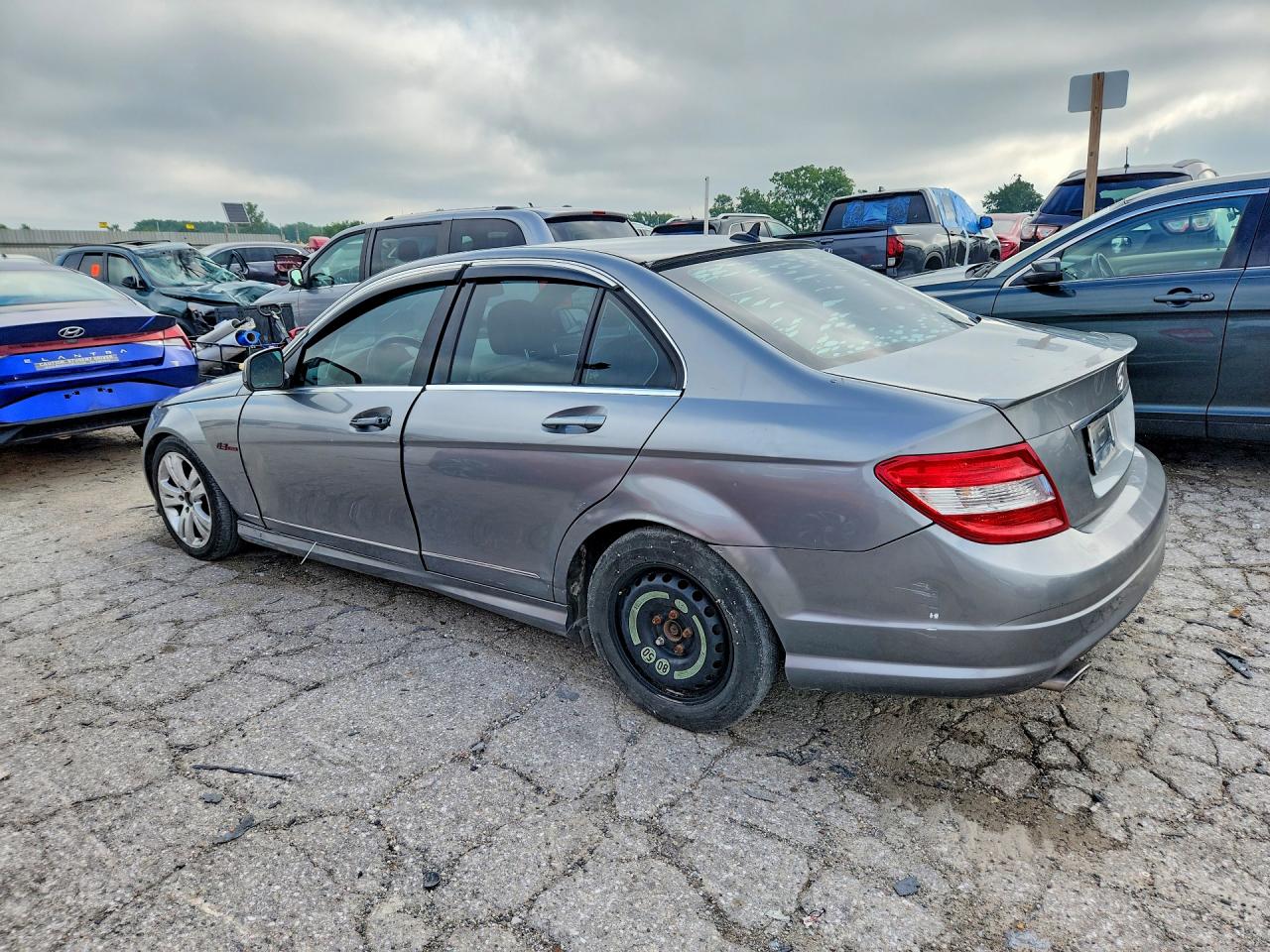 2009 Mercedes-benz C 350 Silver vin: WDDGF56X19R052900